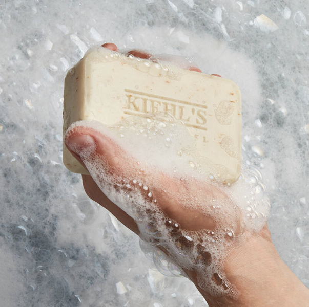 Kiehls_Ultimate_Man_Body_Scrub_Soap_$21.50